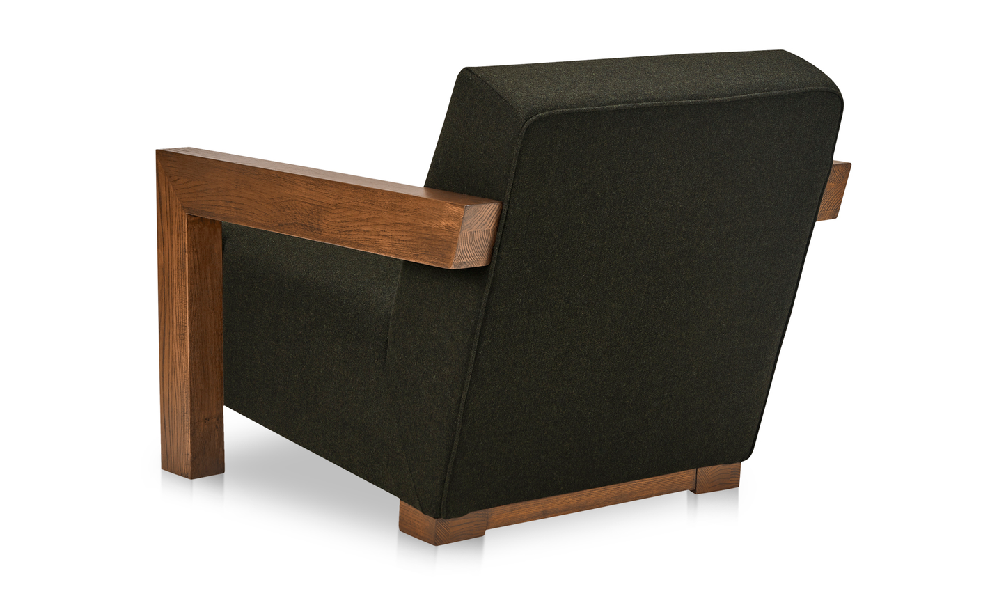 Garnet Lounge Chair
